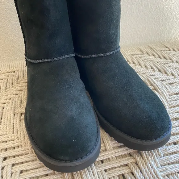 UGG classic short logo zip snow rain waterproof boots 7 black