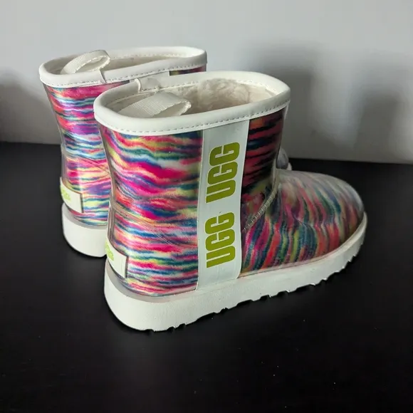 UGG Classic Waterproof Clear Mini Pixelate Boots Multicolor size 6