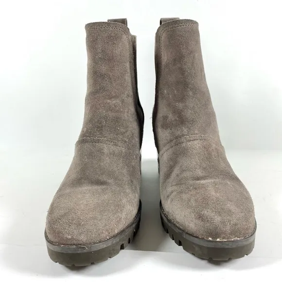 UGG Hazel Suede Leather Waterproof Lug Sole Booties Block Heel Boots size 7.5