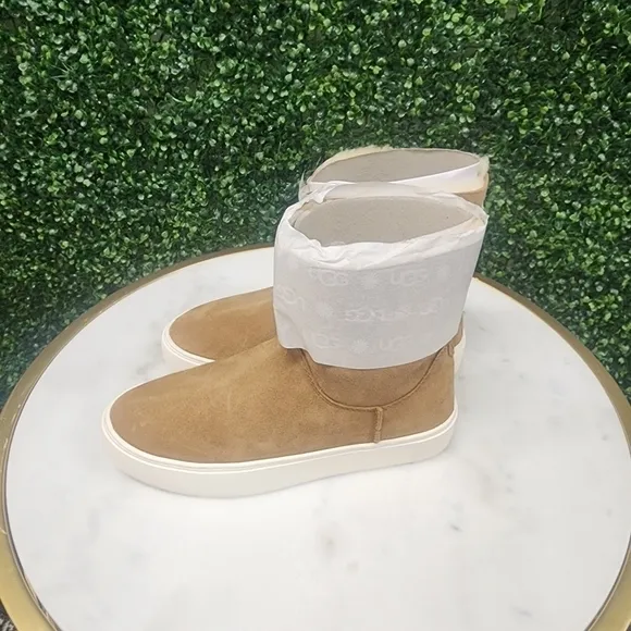 UGG Lynus High Top Platform Sneaker Chestnut Brown Boot