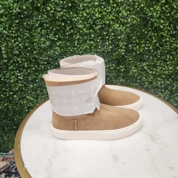 UGG Lynus High Top Platform Sneaker Chestnut Brown Boot