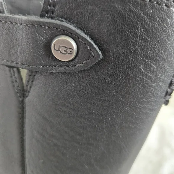 Ugg Potero Black Leather Wedge Women's Boots Size 7.5 EUC