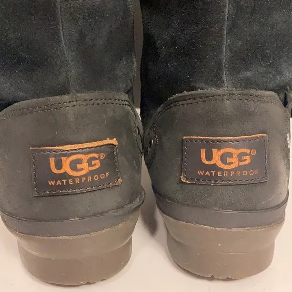 UGG Suede Boots Waterproof Calf High Zip Side Sz 6