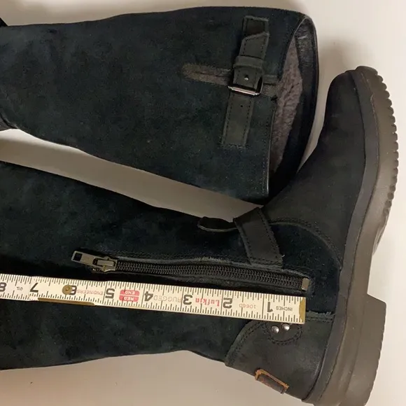 UGG Suede Boots Waterproof Calf High Zip Side Sz 6