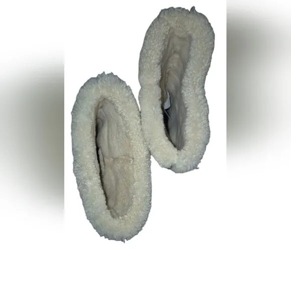 UGG Suede Mid Calf sheepskin lined suede laced back