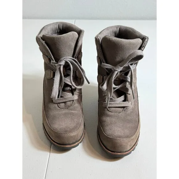 Ugg taupe suede heeled waterproof boots Sz 7