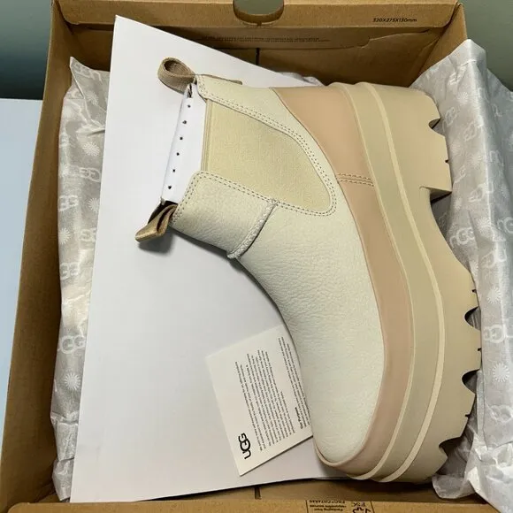 UGG Women's Brisbane Chelsea Boots