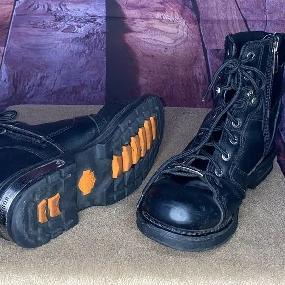 Used Harley Davidson riding boots in size 8 1/2