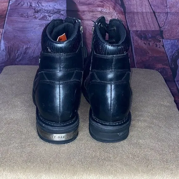 Used Harley Davidson riding boots in size 8 1/2