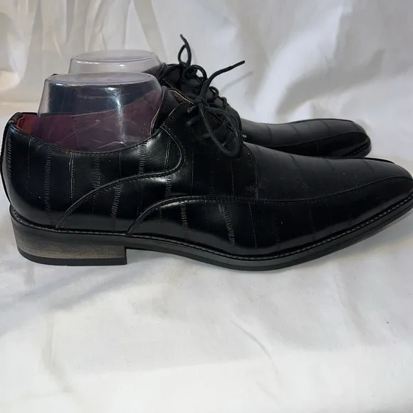 UV Signature Black  Men's Oxford Dress Shoes - Size 10