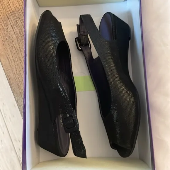 VANELI BLACK SHIMMERY WEDGE SANDALS.   PRETTY SQUARE BUCKLE.   NEW IN BOX