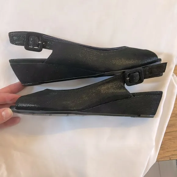 VANELI BLACK SHIMMERY WEDGE SANDALS.   PRETTY SQUARE BUCKLE.   NEW IN BOX