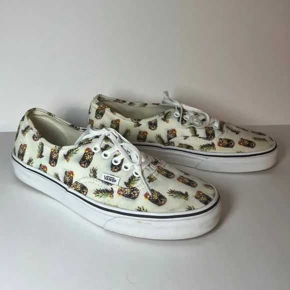 Vans “Drained and Confused” Pineapple White Sneakers. M 9.0, W size 10.5. Unisex