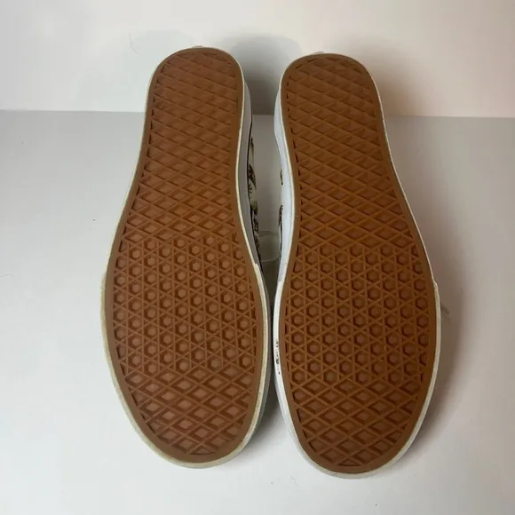 Vans “Drained and Confused” Pineapple White Sneakers. M 9.0, W size 10.5. Unisex