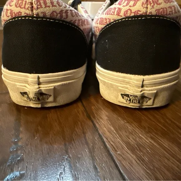 Vans Era Vans Off The‎ Wall Black Carmine Rose VN0A38FRT8T Men 9.5 Women 11