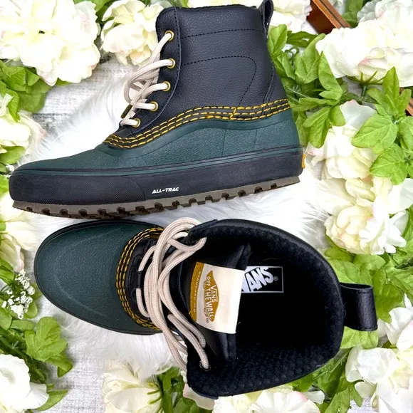Vans Green and Black MTE Standard Mid Waterproof Boots