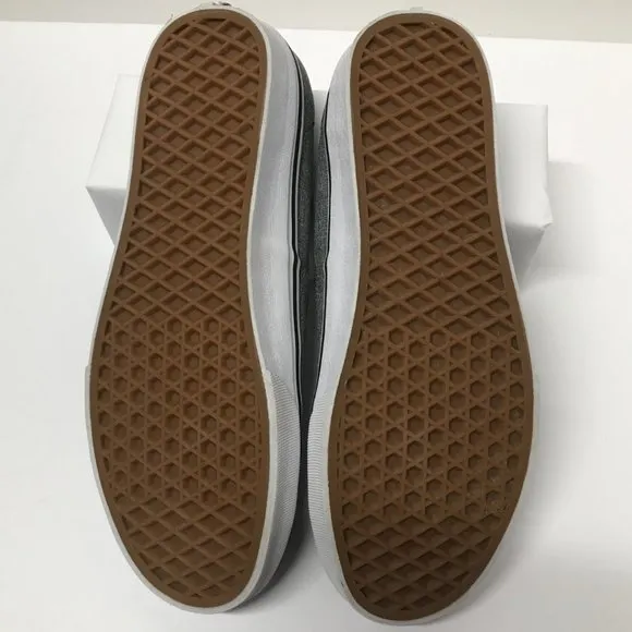 Vans Lo Pro Lace Up Skate Shoes in Ash Gray