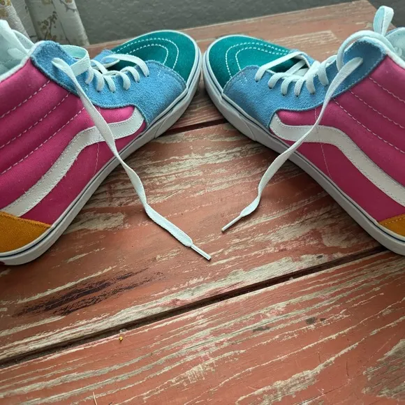Vans Men's SK8-HI Multi-Color Sneakers