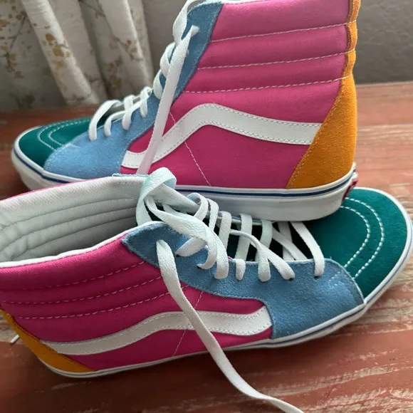Vans Men's SK8-HI Multi-Color Sneakers