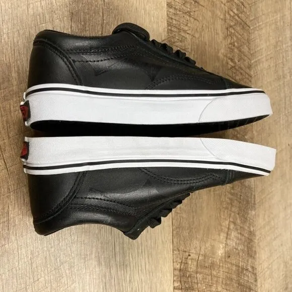 VANS Old Skool Fangs Black Leather Halloween Skate Shoes Womens 5.5 Mens 4 NEW