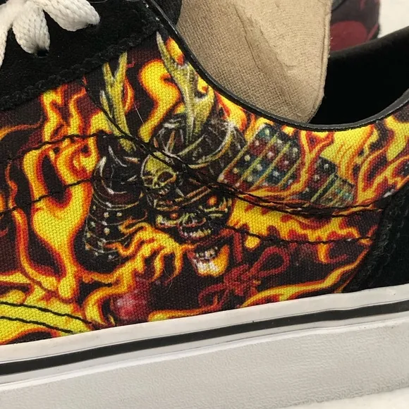 Vans Old Skool Samurai Rising Flames Black Suede Sneaker Skate Shoes Womens Sz 6