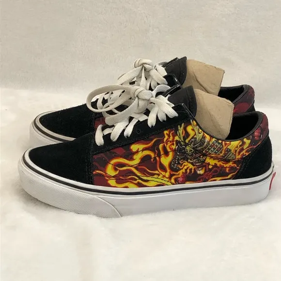 Vans Old Skool Samurai Rising Flames Black Suede Sneaker Skate Shoes Womens Sz 6