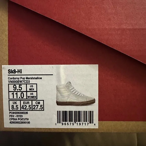 Vans SK8-Hi Corduroy Skate Shoe, Pop marshmallow