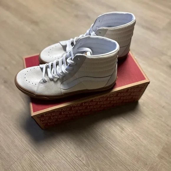 Vans SK8-Hi Corduroy Skate Shoe, Pop marshmallow