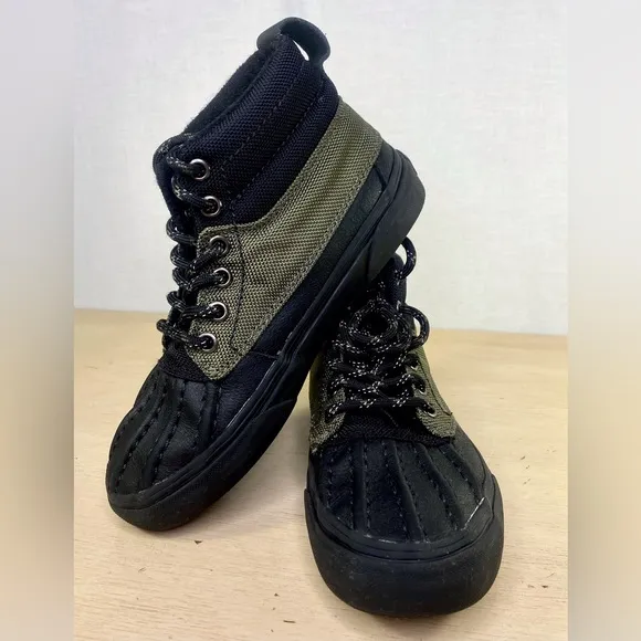 Vans Sk8-Hi Del Pato MTE Black Size 3.5 VN0A34962UI Waterproof Rain Boots