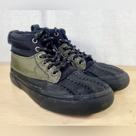 Vans Sk8-Hi Del Pato MTE Black Size 3.5 VN0A34962UI Waterproof Rain Boots
