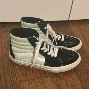 VANS Sk8-Hi Skate Shoes Canvas Suede Black Mint Sneakers Men’s Sz 7.5