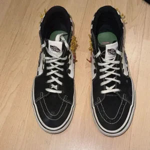 Vans SK8 Hi Skateistan Checkerboard Men's Classic Skate Shoes Size 8-9