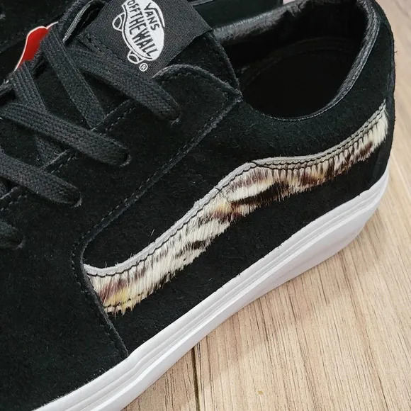 Vans Sk8 Low Black Suede Tiger Print Mens Size 8.5 Skate Shoes