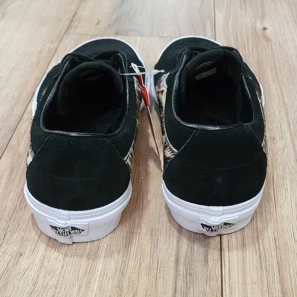 Vans Sk8 Low Black Suede Tiger Print Mens Size 8.5 Skate Shoes