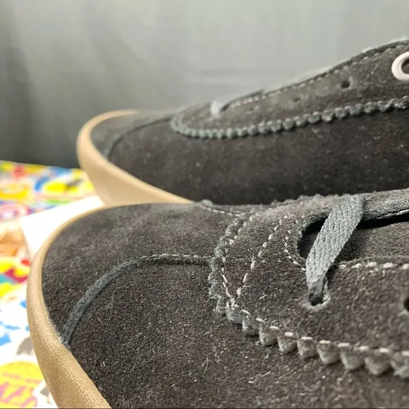 Vans Skate Sport Black Suede Gum 9 Womens