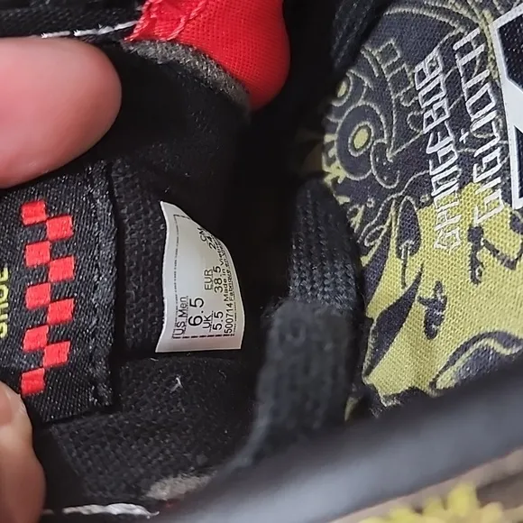 Vans SpongeBob Gigliotti Skate Shoe | Size: 6.5 Mens | Black &amp; Yellow