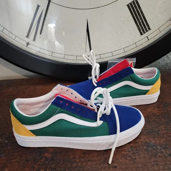 Vans Unisex Old Skool Yacht Club Skate Shoes in Blue/Green/Yellow/Red