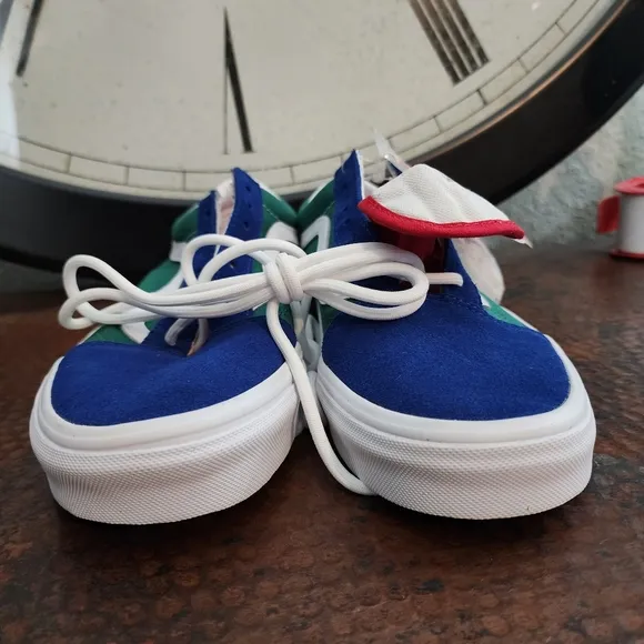 Vans Unisex Old Skool Yacht Club Skate Shoes in Blue/Green/Yellow/Red