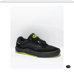 Vans Wayvee Black &amp; Sulphur Skate Shoes