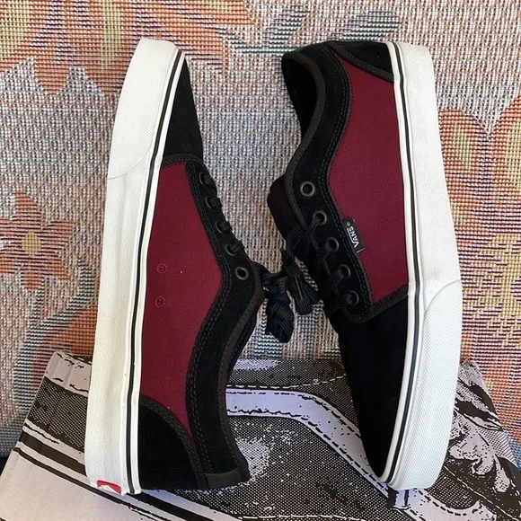 Vans WMNS Skate Chukka Low Port/BlackVN0A4BX402YSneakers - athletic shoes
