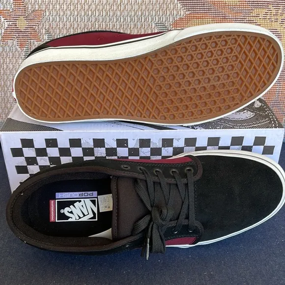 Vans WMNS Skate Chukka Low Port/BlackVN0A4BX402YSneakers - athletic shoes