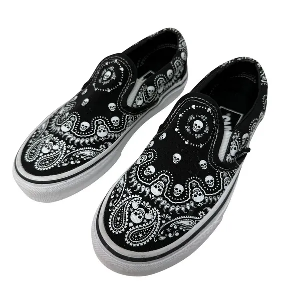 Vans Youth Size 3.5 Bandana Skull Slip On Shoes Black white Skater New
