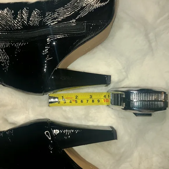 Vince Camuto Black Over the Knee Boots with High Heel and Glossy Finish