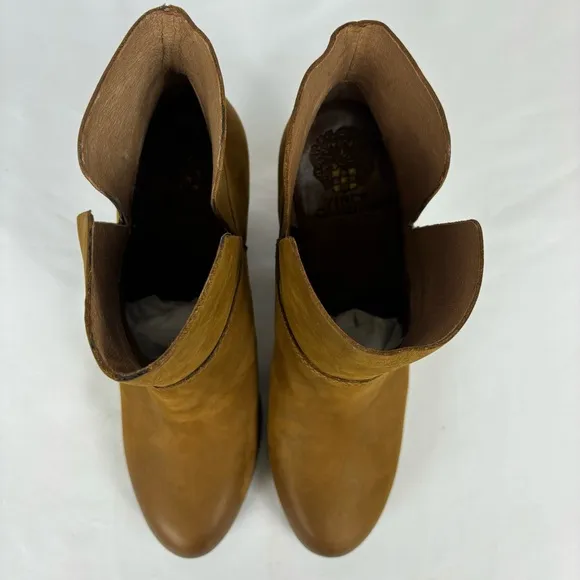 Vince Camuto Helyn Ankle Bootie Nubuck Leather Slip-On Boots NIB Brown Size 9