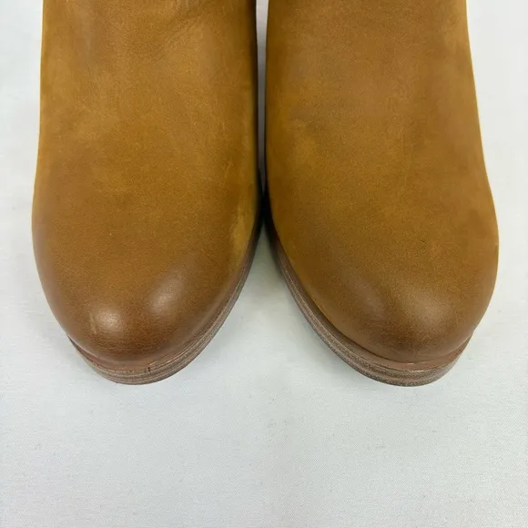 Vince Camuto Helyn Ankle Bootie Nubuck Leather Slip-On Boots NIB Brown Size 9