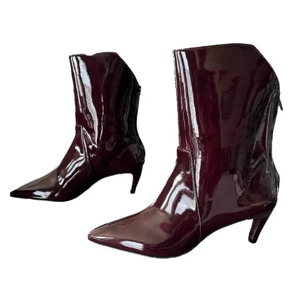 Vince Camuto Quindele Women’s Petit Sirah Heeled Boots with Sleek Design 7.5 M