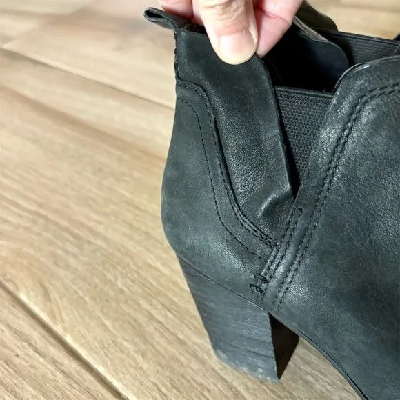 Vince Camuto Women's Black Leather Ankle Booties Size 8M