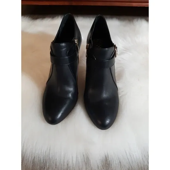 Vince Camuto Women's Size 10M VP-Vonilesa Black Silky Leather Ankle Boots