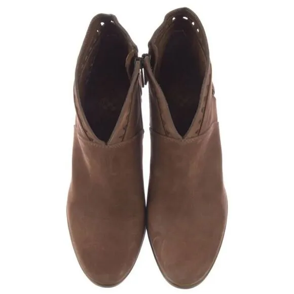 Vince Camuto Fritan Lazer Cut Booties Boots size 9.5
