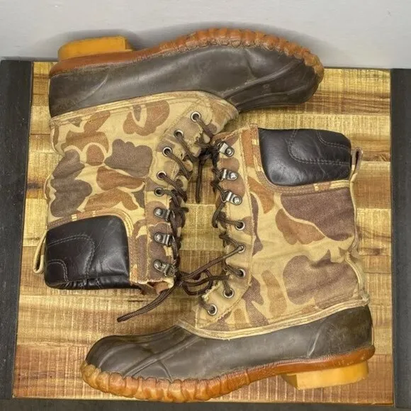 Vintage Cabela’s Thinsulate Duck Camo Hunting Boots: Size 8